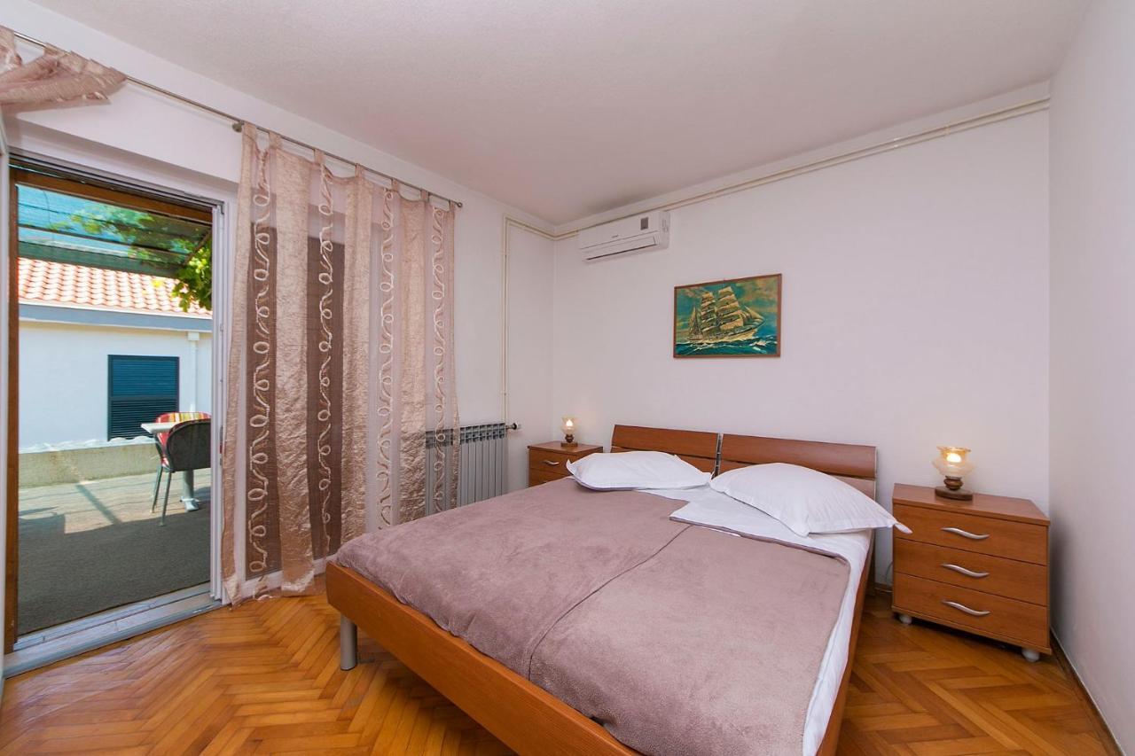 Apartments By The Sea Brela, Makarska - 20778 Екстериор снимка