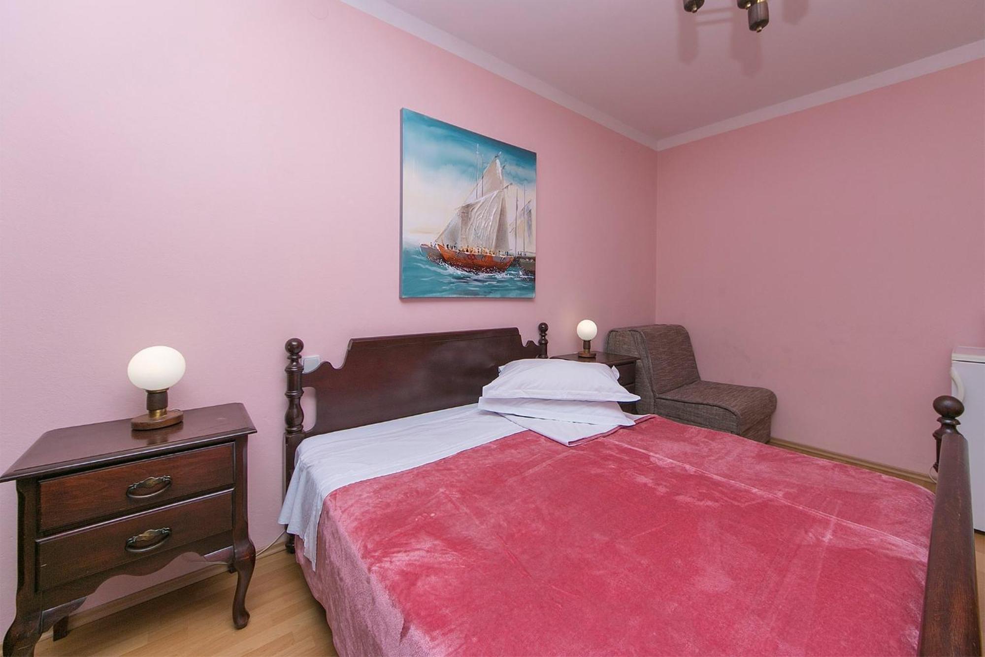 Apartments By The Sea Brela, Makarska - 20778 Стая снимка